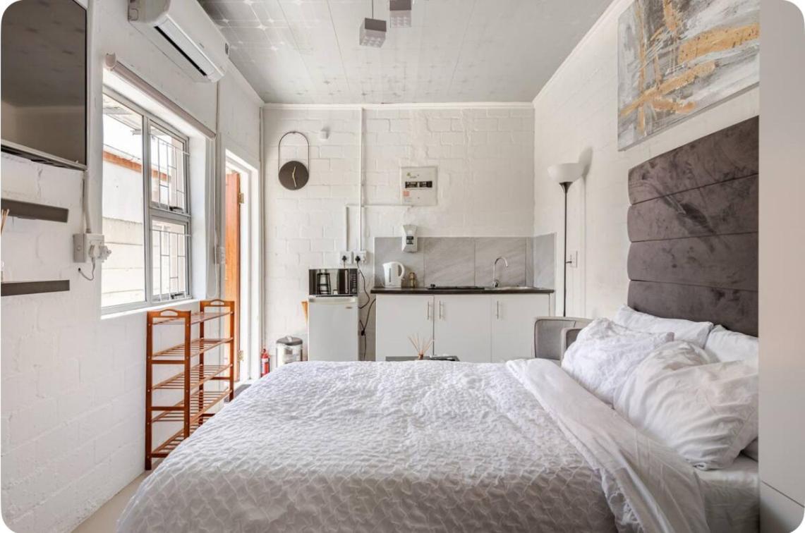 Apartment A With Private Entrance Cape Town