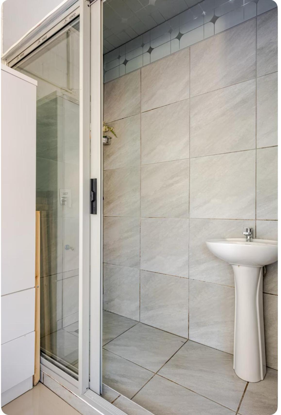 Apartment A With Private Entrance Cape Town