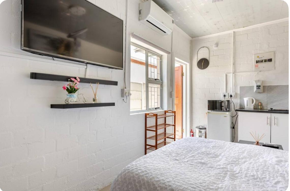 Apartment A With Private Entrance